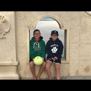 Meet your Posher, Joy